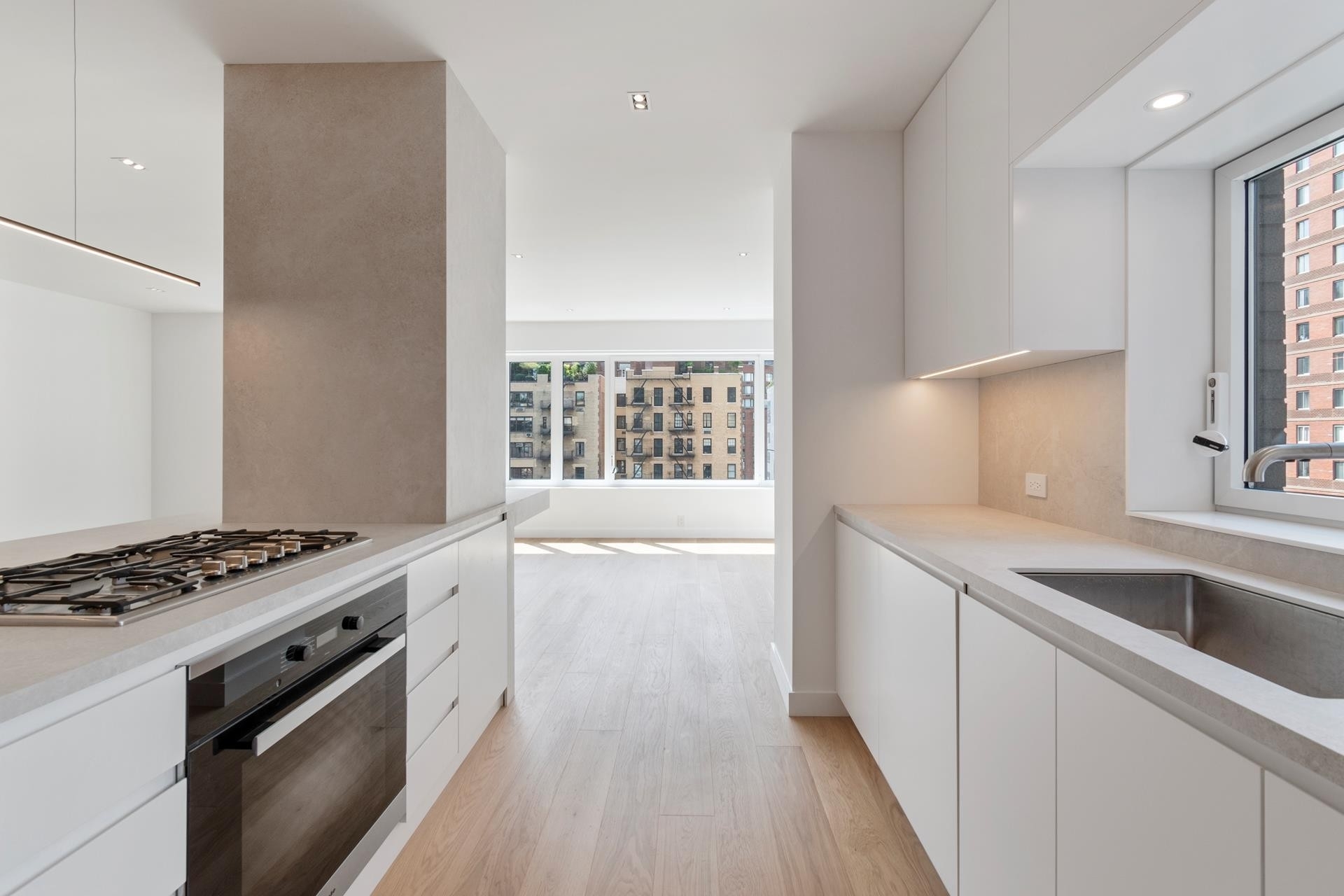 7. Co-op Properties for Sale at The Sovereign, 425 E 58TH ST, 14G Sutton Place, New York, New York 10022