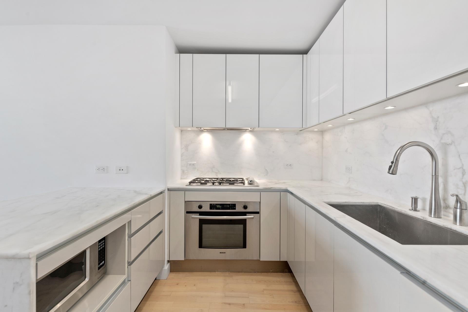 7. Condominiums for Sale at The Sheffield, 322 W 57TH ST, 40F Hell's Kitchen, New York, New York 10019