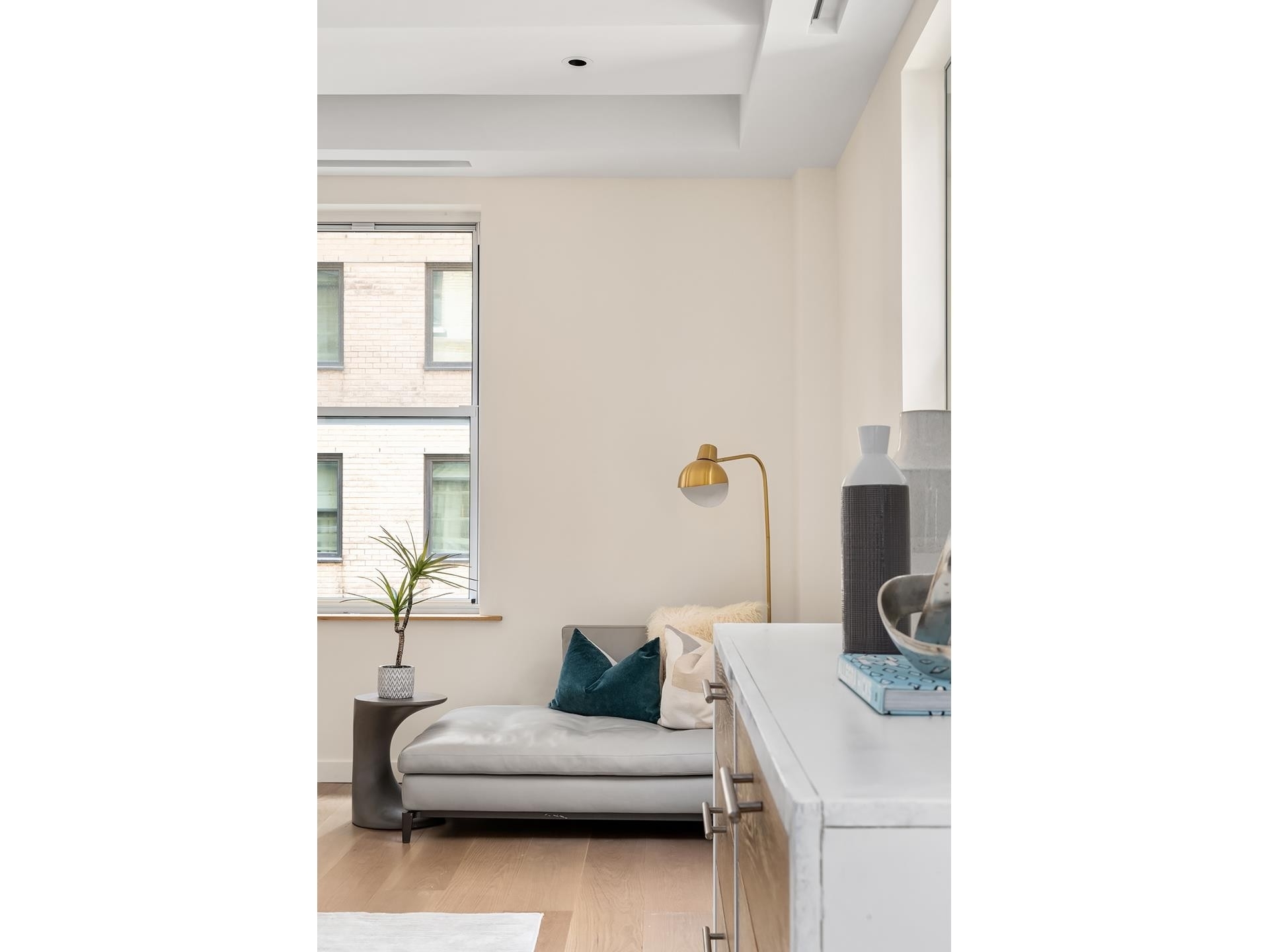 19. Condominiums for Sale at 40 E 62ND ST, 5W Lenox Hill, New York, New York 10065