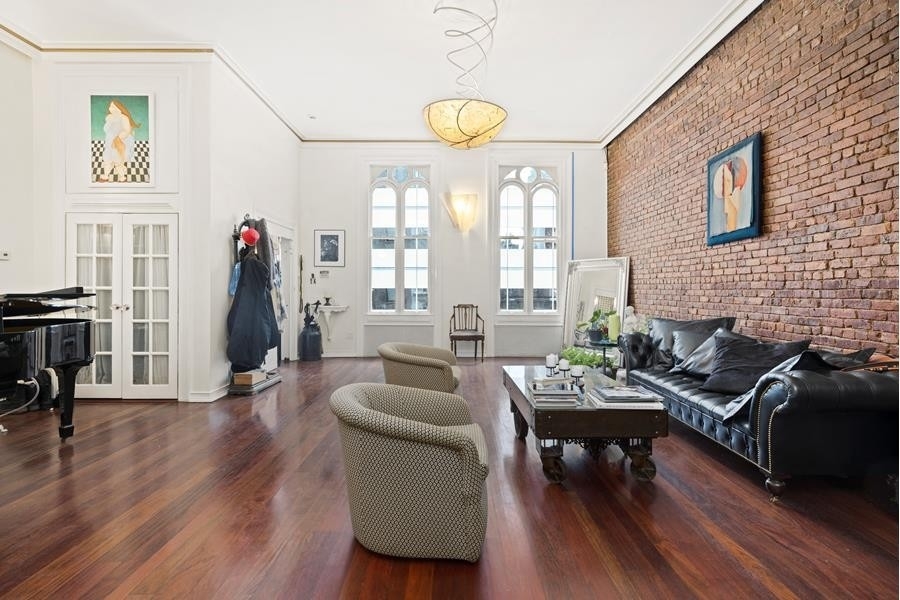 19. Single Family Townhouse for Sale at 75 MURRAY ST, TOWNHOUSE TriBeCa, New York, New York 10007
