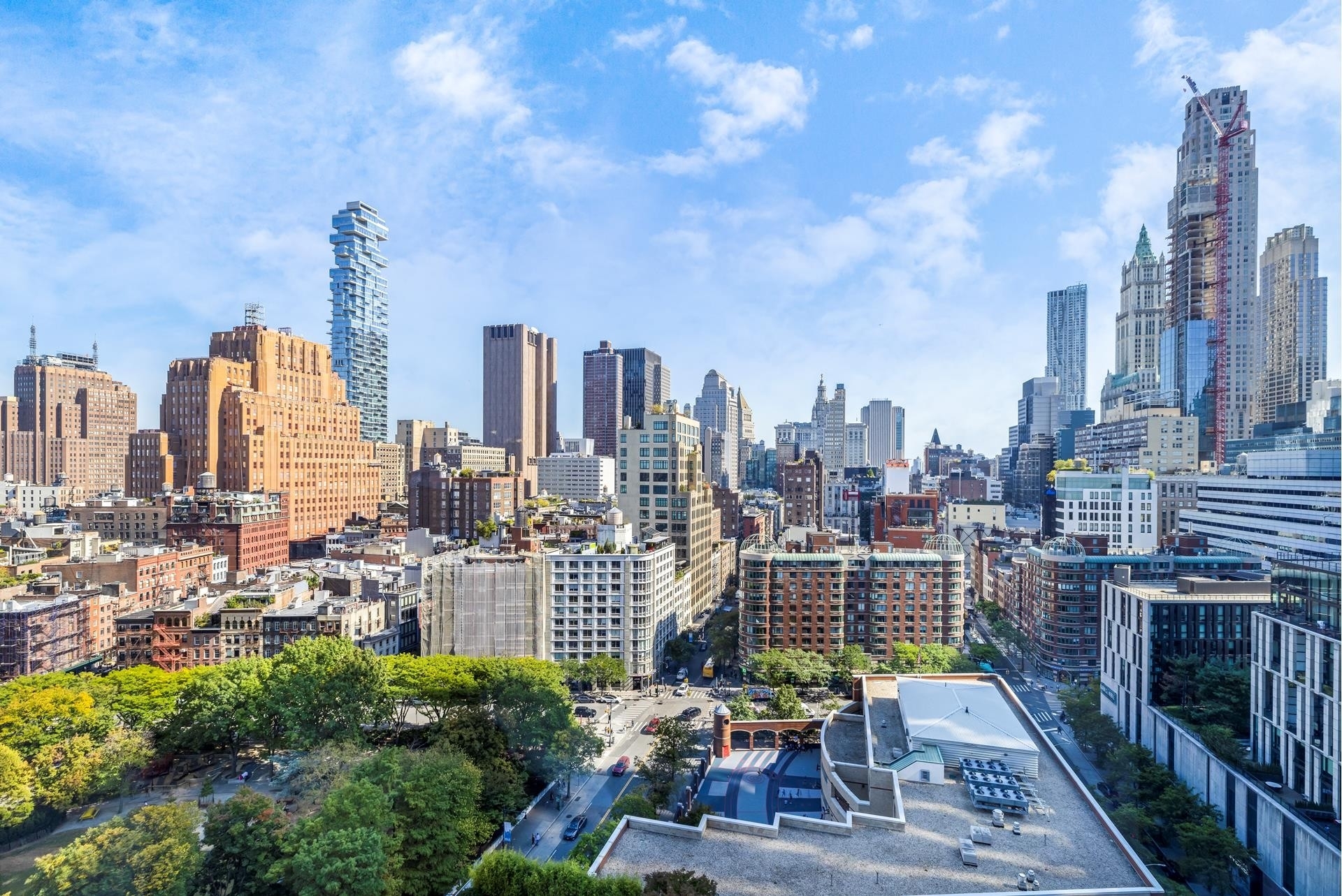 5. Condominiums for Sale at 200 CHAMBERS ST, 18F TriBeCa, New York, New York 10007