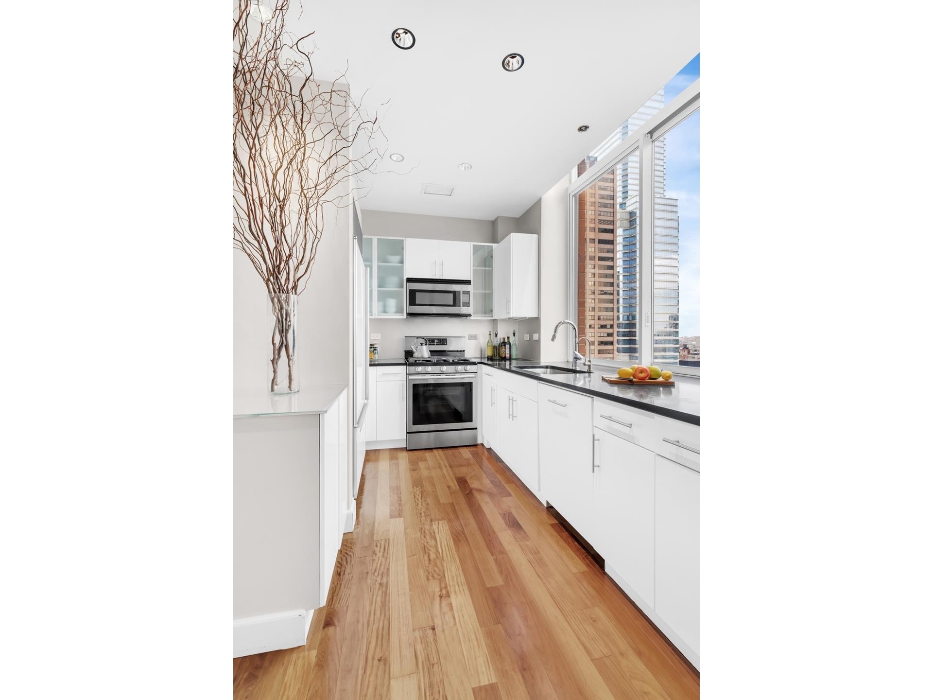 10. Condominiums for Sale at Sutton 57 Condo, 212 E 57TH ST, 23A Midtown East, New York, New York 10022