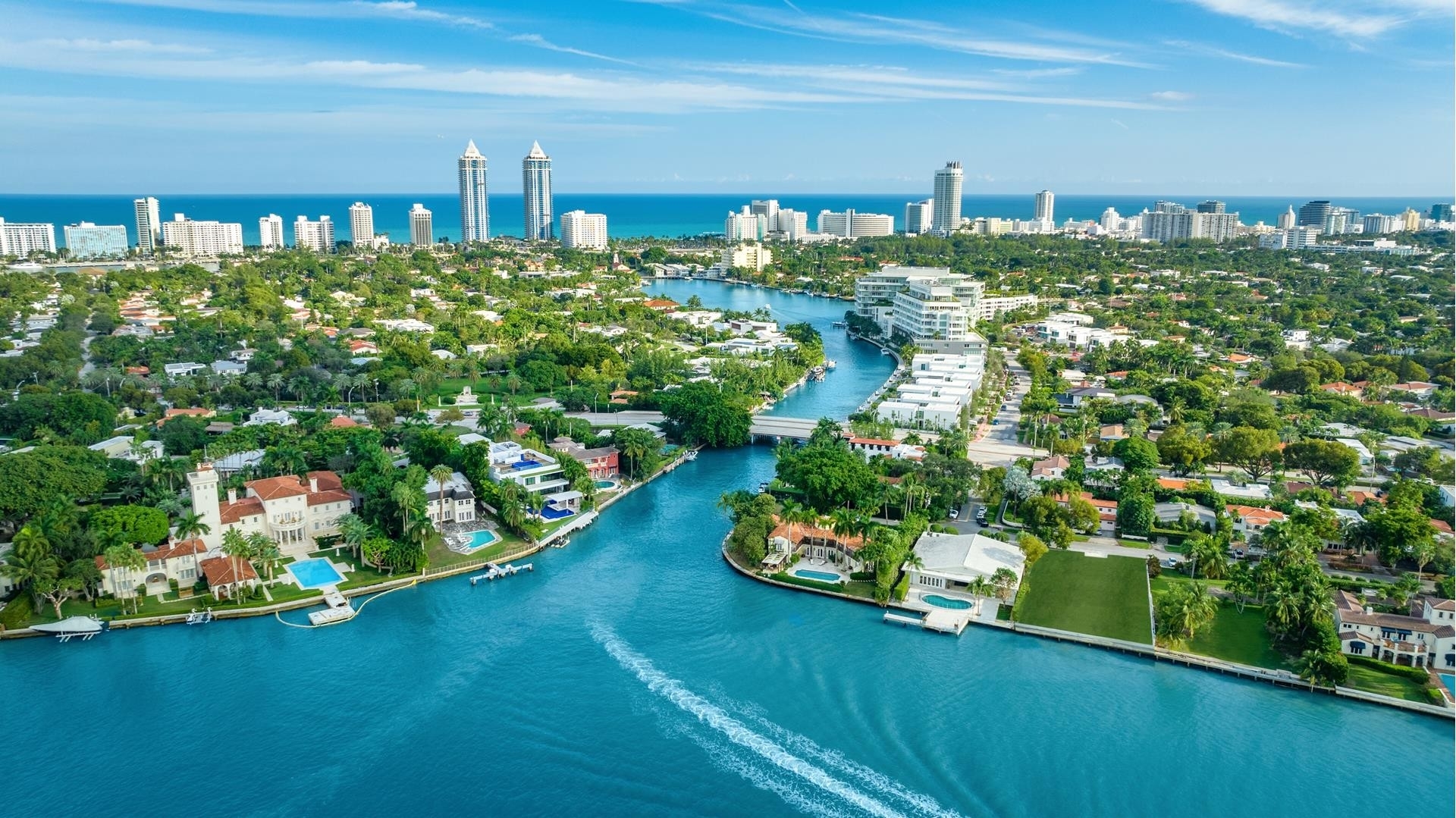 5. Single Family Homes for Sale at Nautilus, Miami Beach, Florida 33140