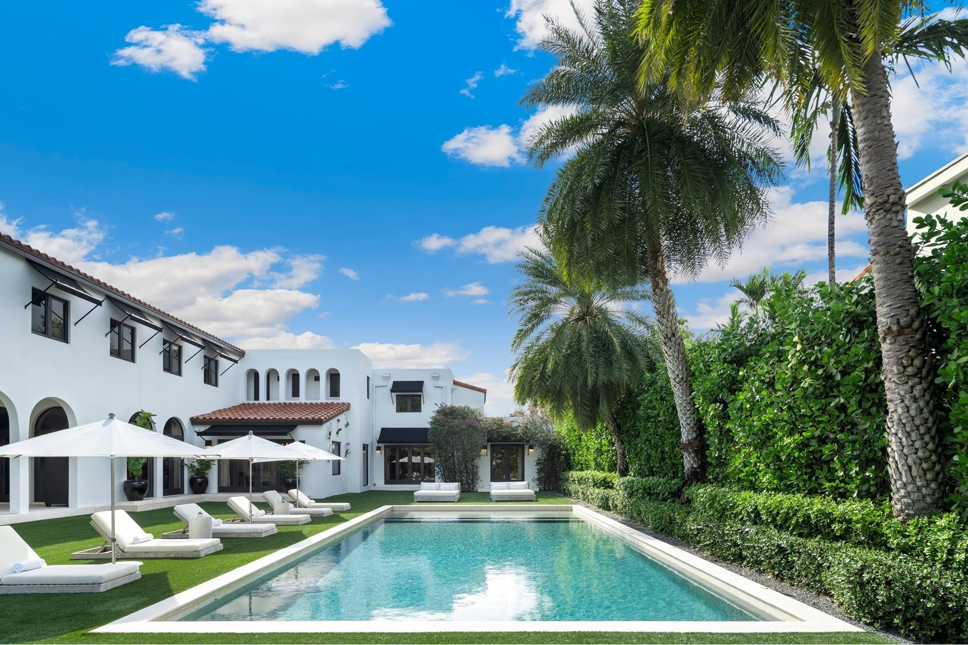 40. Single Family Homes for Sale at Nautilus, Miami Beach, Florida 33140