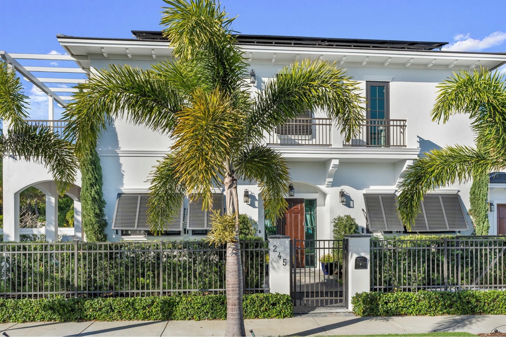 32. Condominiums for Sale at 2200 Pga Boulevard, 304 Palm Beach Gardens, Florida 33410