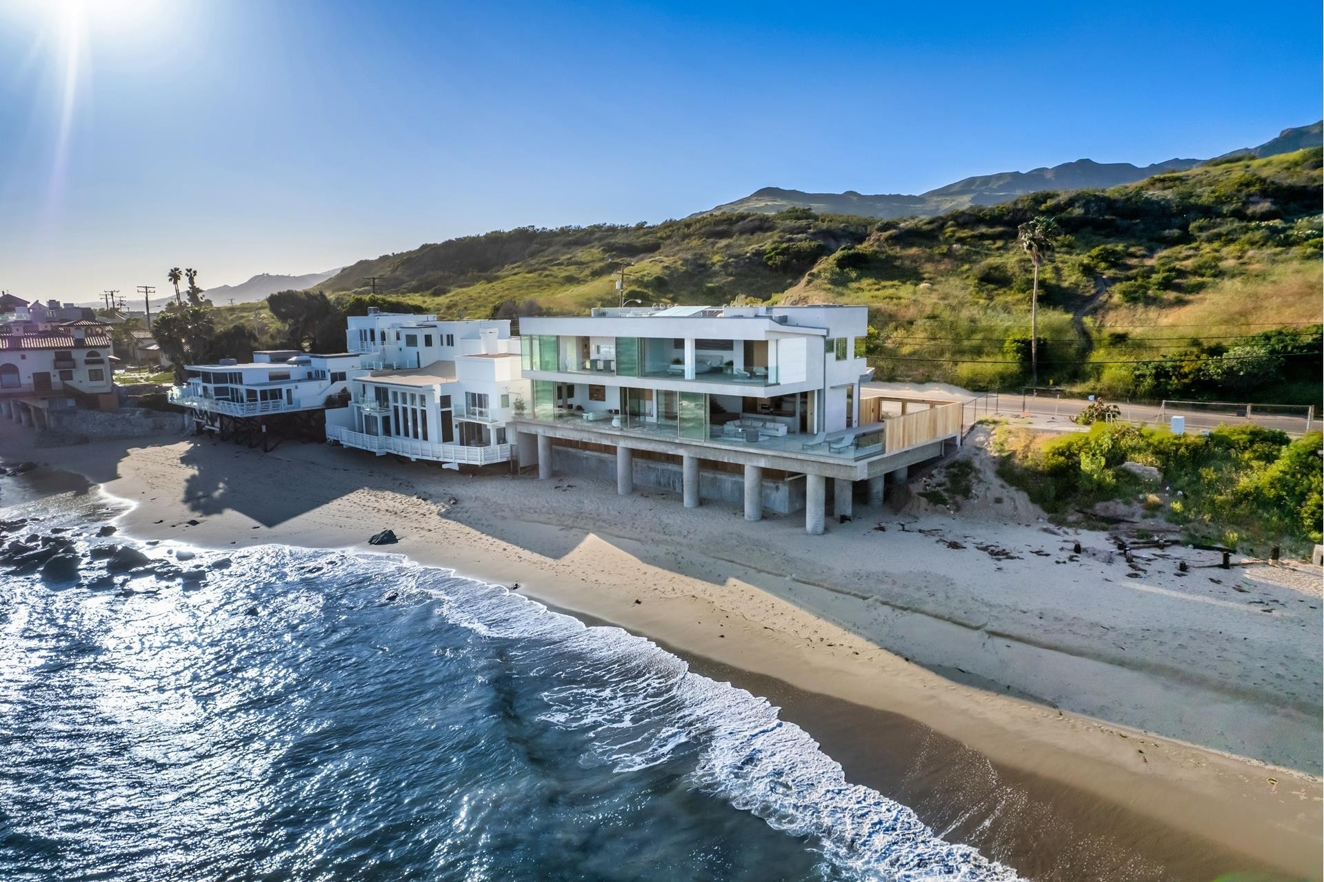 5. Single Family Homes for Sale at Eastern Malibu, Malibu, California 90265
