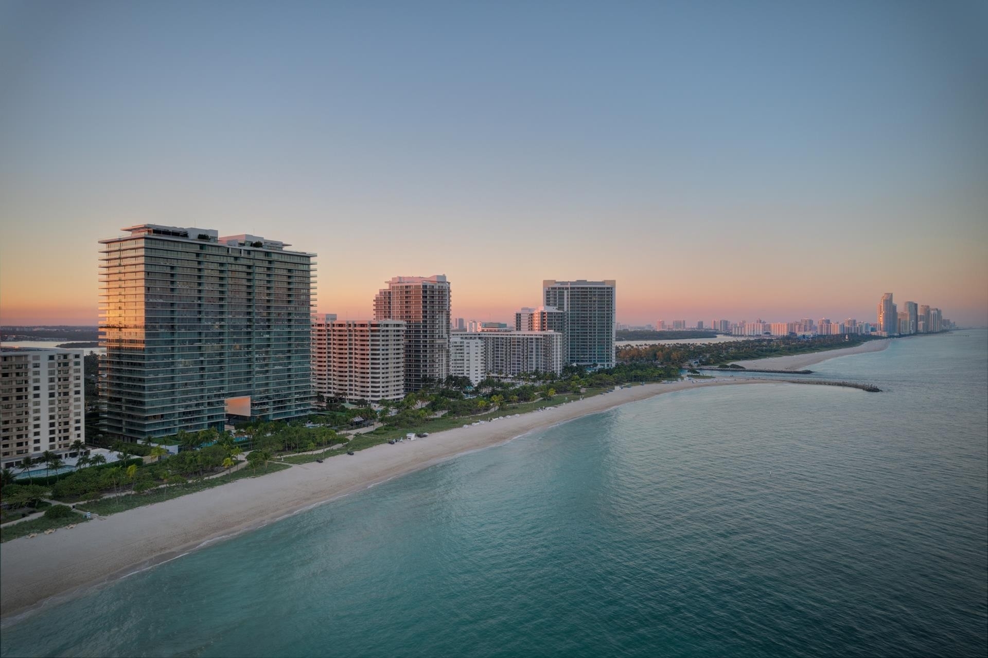 40. Condominiums for Sale at 10201 Collins Ave, 2803 Bal Harbour, Florida 33154