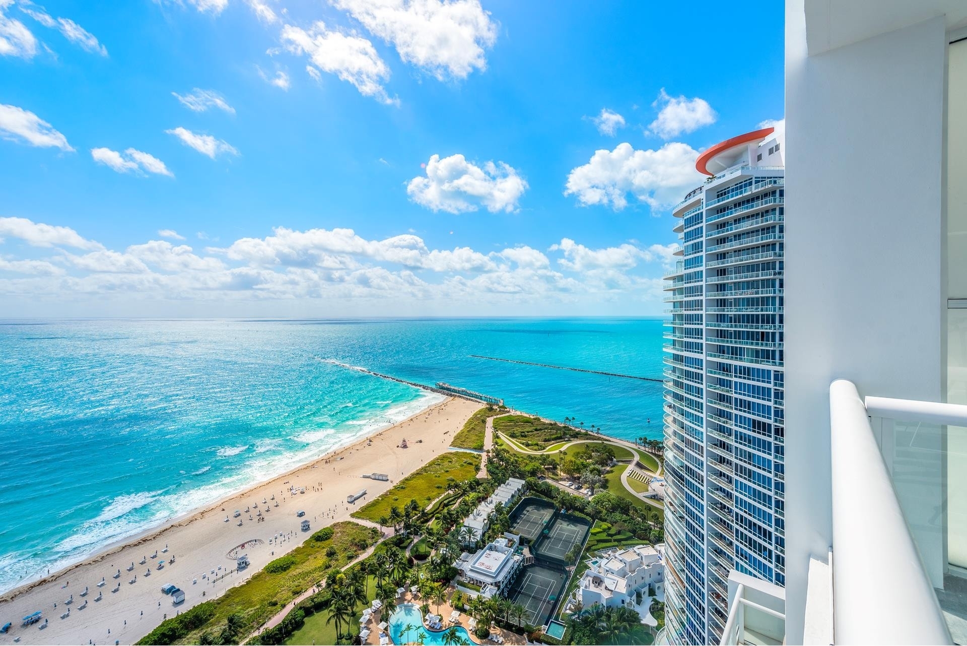 14. Condominiums for Sale at 50 S Pointe Dr, 3401 South Point, Miami Beach, Florida 33139