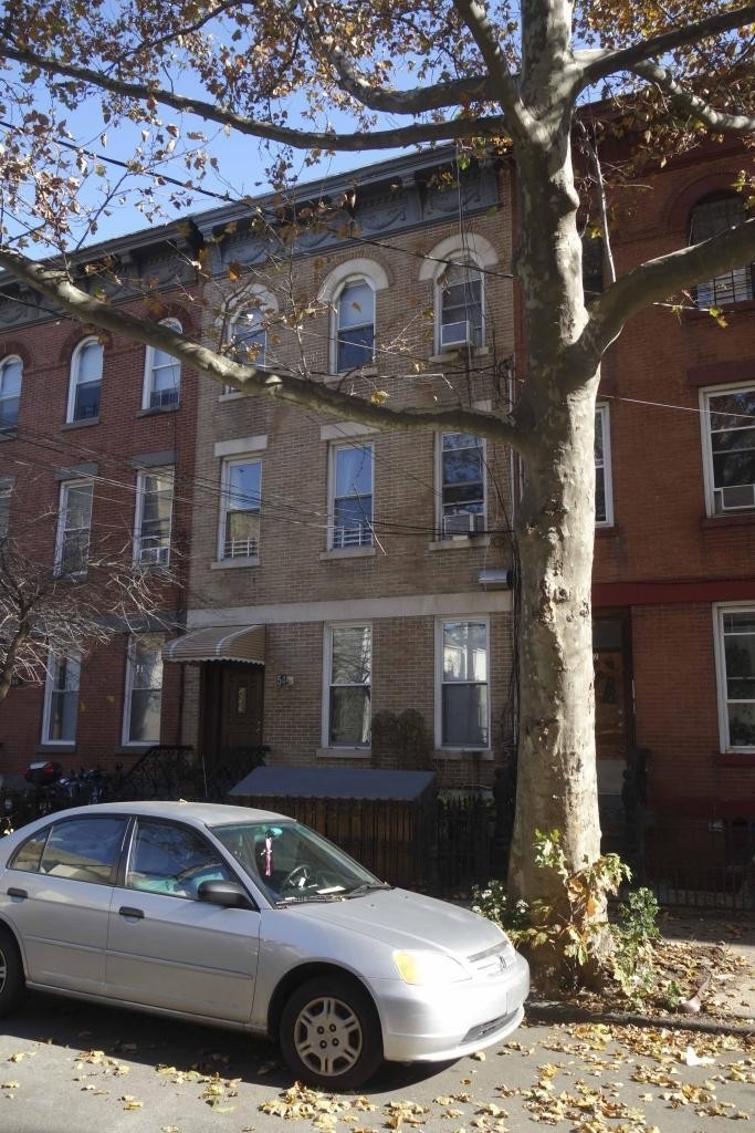 Multi Family Townhouse for Sale at 54 SUTTON ST, TOWNHOUSE Greenpoint, Brooklyn, New York 11222
