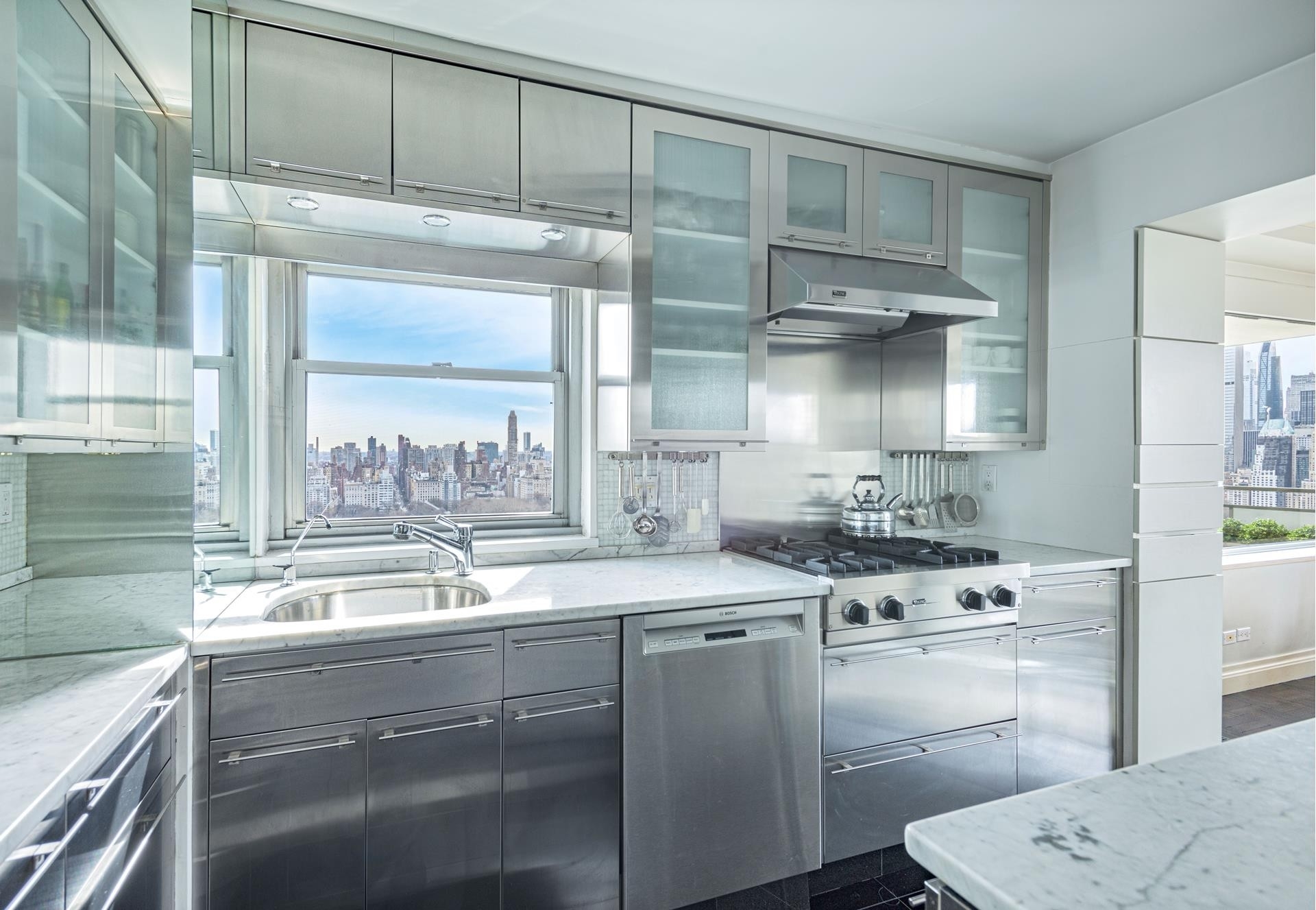 6. Co-op Properties for Sale at Mayfair Towers, 15 W 72ND ST, 36F Upper West Side, New York, New York 10023