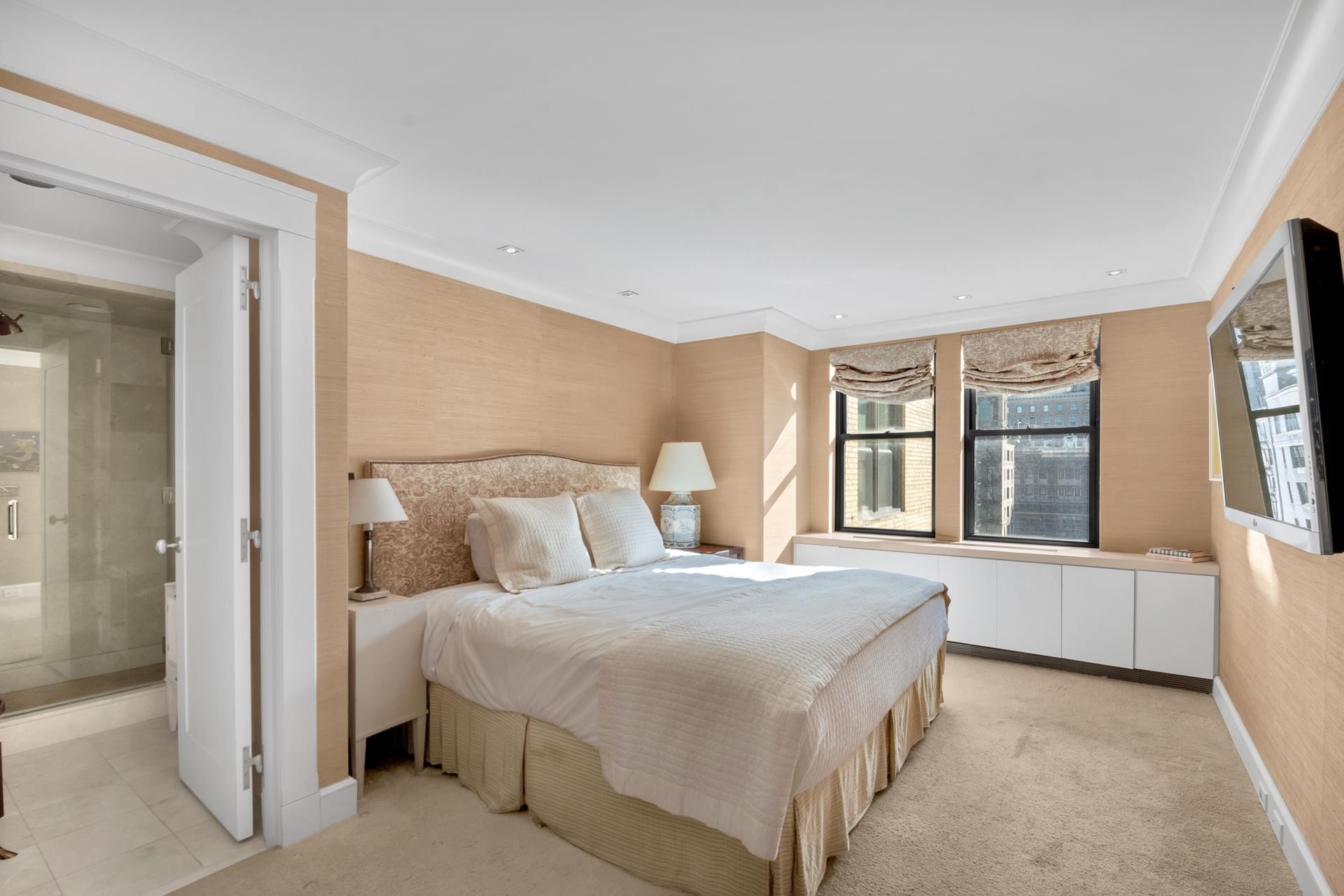 20. Condominiums for Sale at The Mayfair Regent, 610 PARK AVE, PH16E Lenox Hill, New York, New York 10065