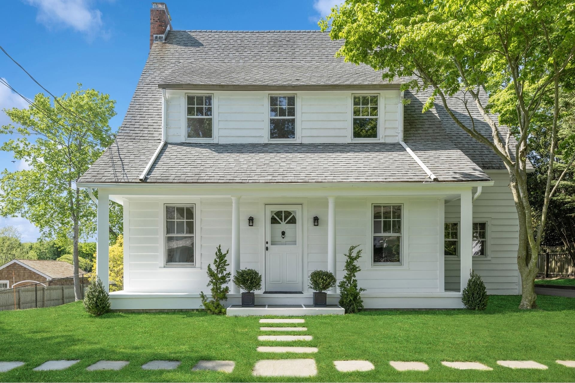 Single Family Home for Sale at Southampton Village, Southampton, New York 11968