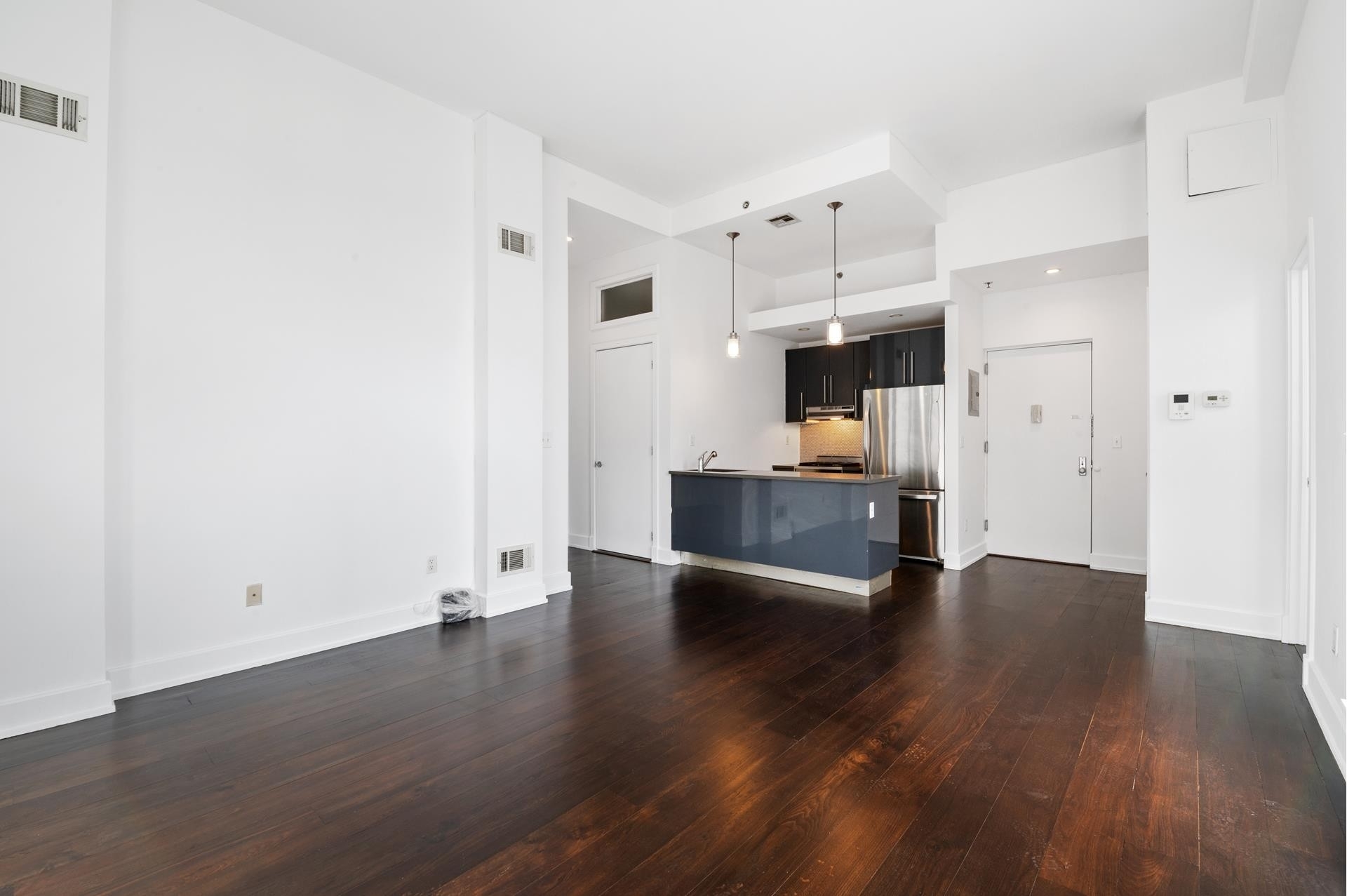 6. Condominiums for Sale at ID390, 390 LORIMER ST, 4E Williamsburg, Brooklyn, New York 11206
