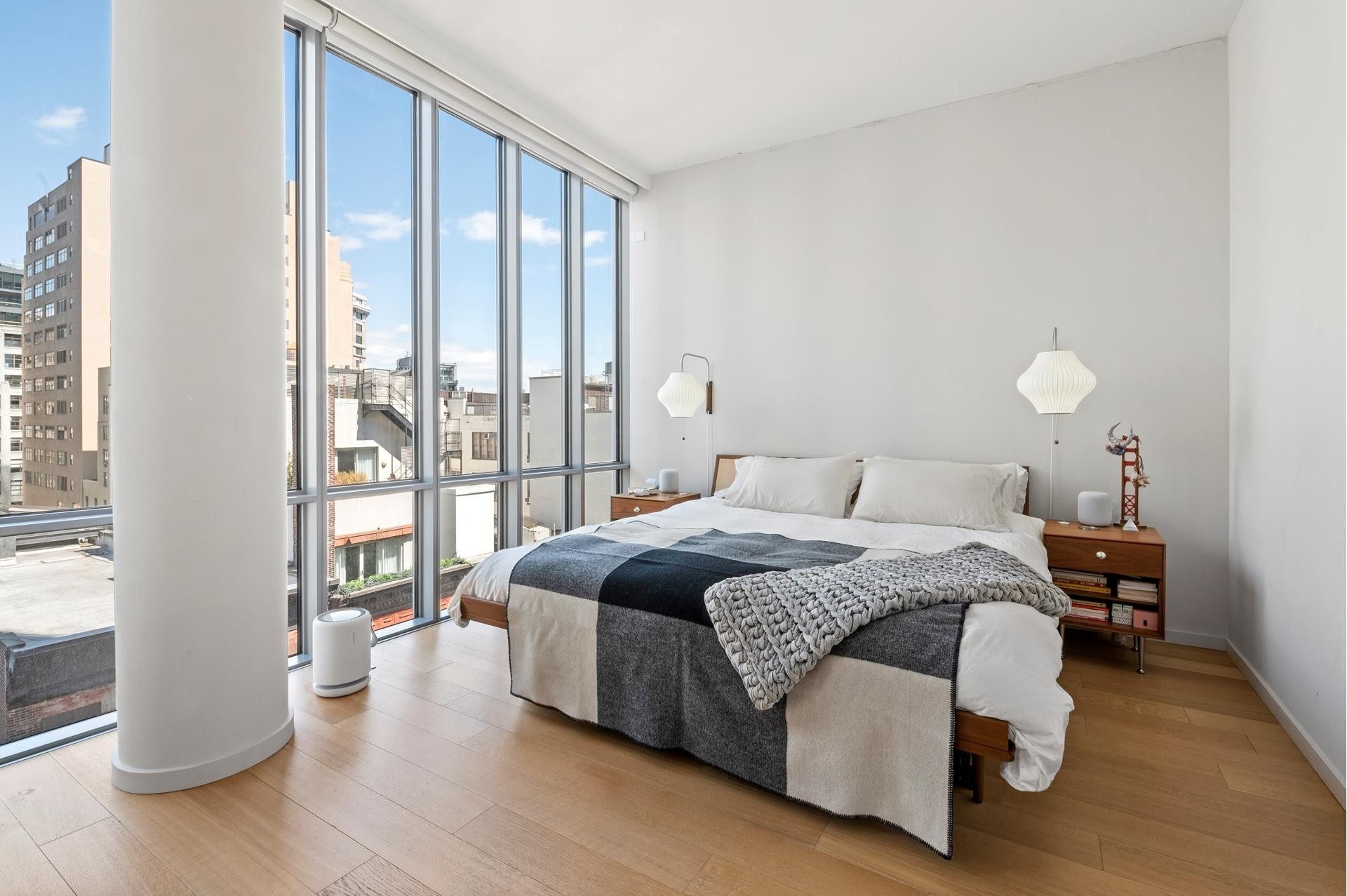 5. Condominiums for Sale at 565 BROOME ST, N10D Hudson Square, New York, New York 10013