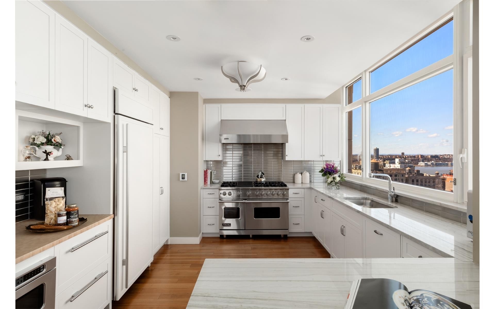 9. Condominiums for Sale at The Laureate, 2150 BROADWAY, PENTHOUSEA Upper West Side, New York, New York 10023