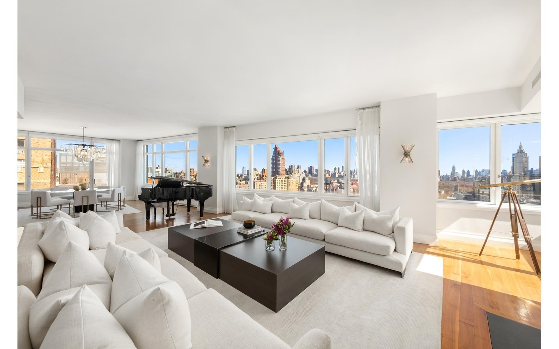 4. Condominiums for Sale at The Laureate, 2150 BROADWAY, PENTHOUSEA Upper West Side, New York, New York 10023