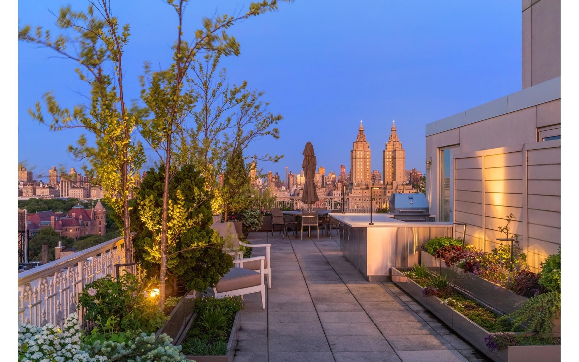 5. Condominiums for Sale at The Laureate, 2150 BROADWAY, PENTHOUSEA Upper West Side, New York, New York 10023