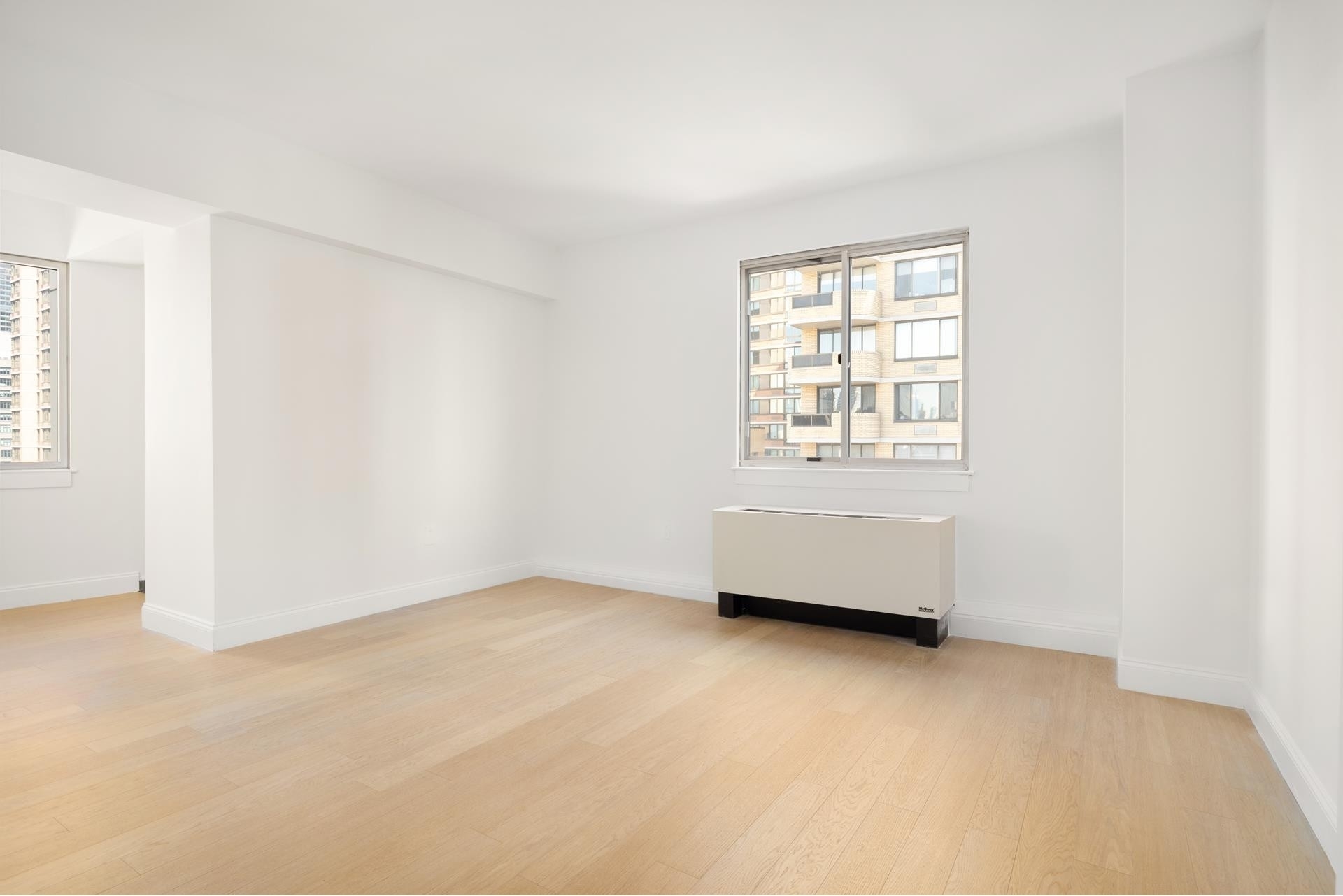 11. Condominiums for Sale at The Vantage, 308 E 38TH ST, 20D Murray Hill, New York, New York 10016