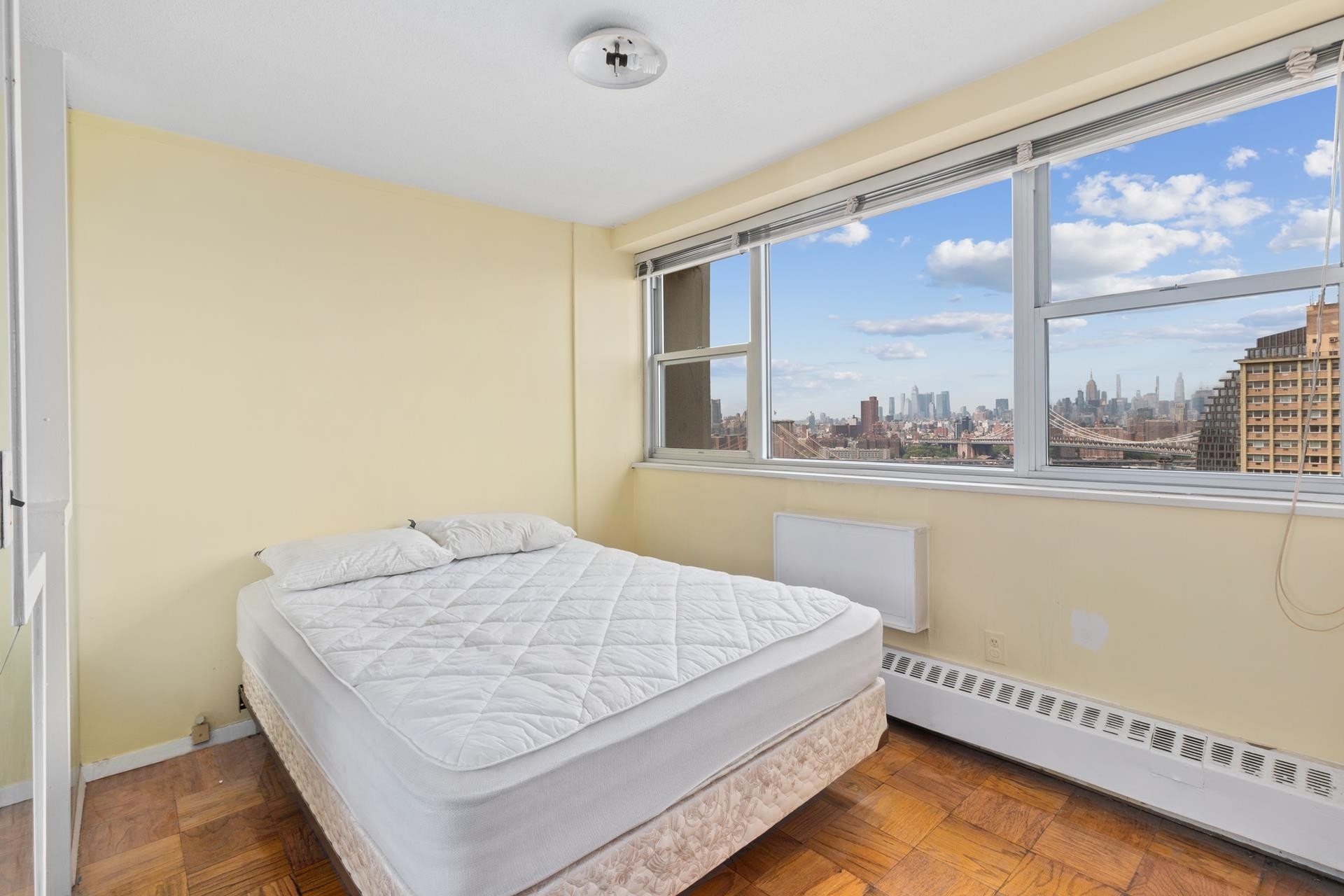 5. Co-op Properties for Sale at 75 HENRY ST, 22C Brooklyn Heights, Brooklyn, New York 11201