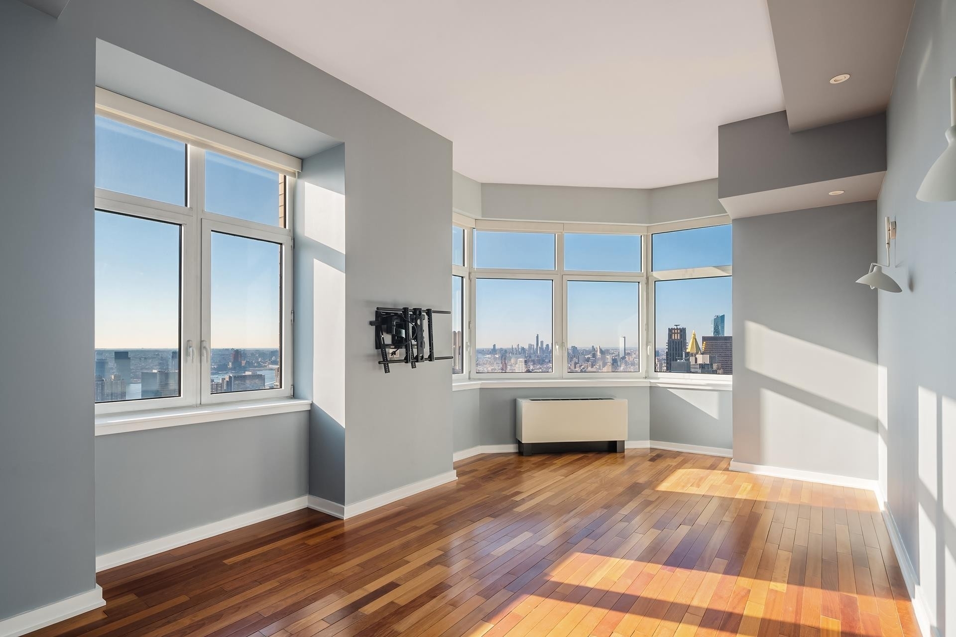 1. Condominiums for Sale at 425 FIFTH AVE, 58A Murray Hill, New York, New York 10016