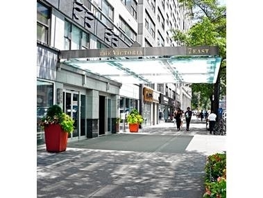4. Co-op Properties at 7 East 14th St, 1204 New York