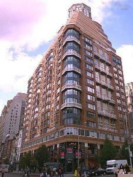 14. Condominiums at 201 West 72nd St, 15H New York